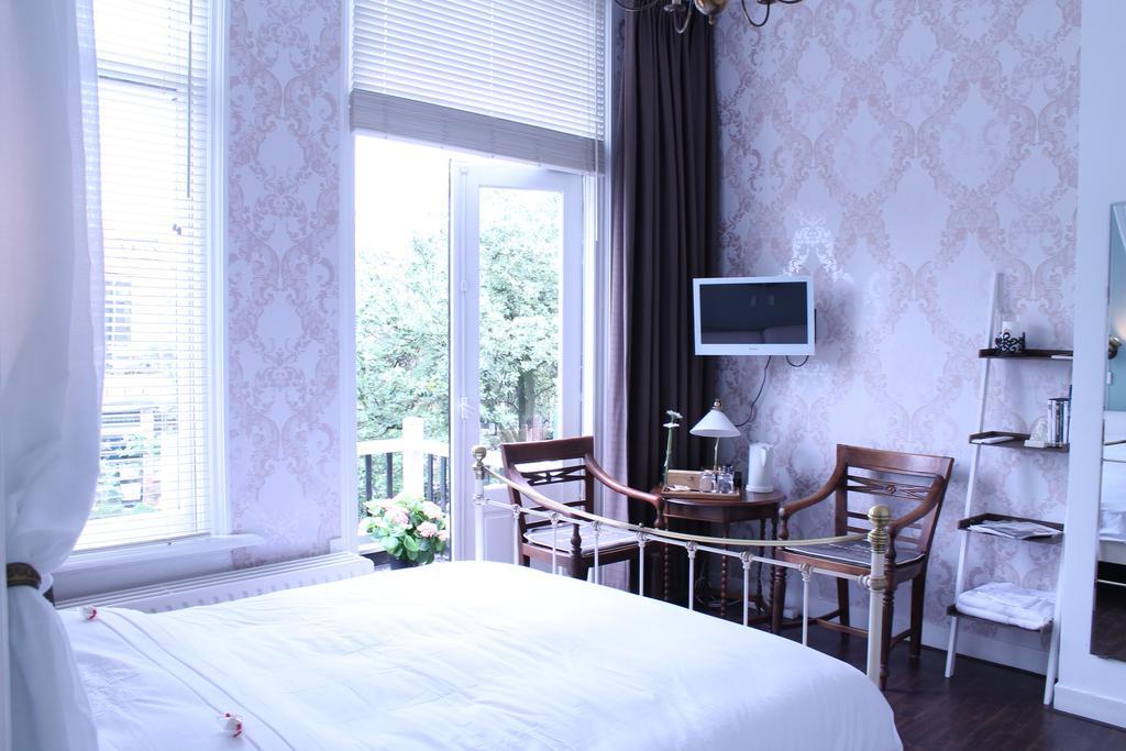 B&B Op Ut Hoekie Dordrecht Ruang foto
